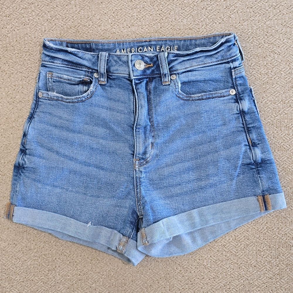 American Eagle Mom Short Cuffed Hem Shorts - Size 2